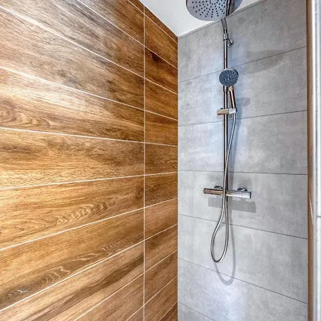 #hg Beautiful T2 Renovated In The Hyper Center Facing Train Station Apartment